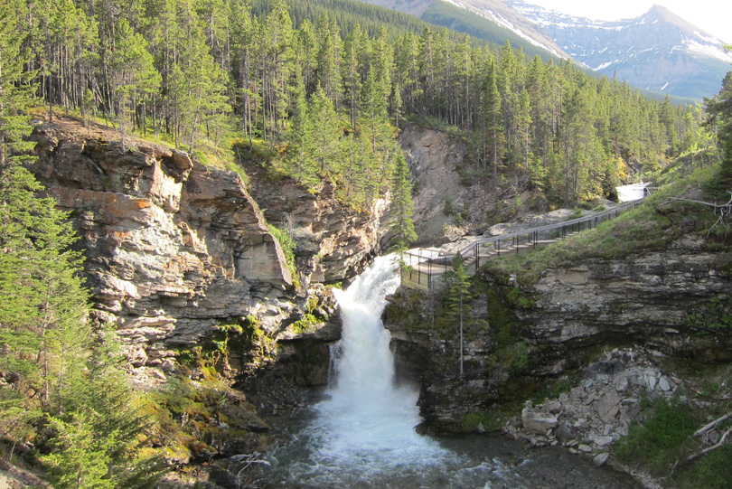 Waterton540x810-7423